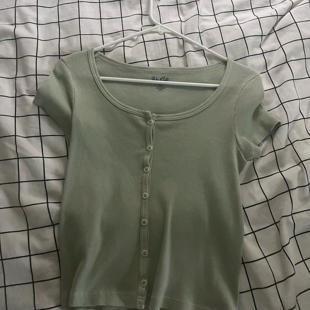 Brandy Melville T never worn!